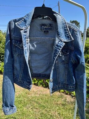 Rue21 Medium Blue Cropped Denim Jacket
